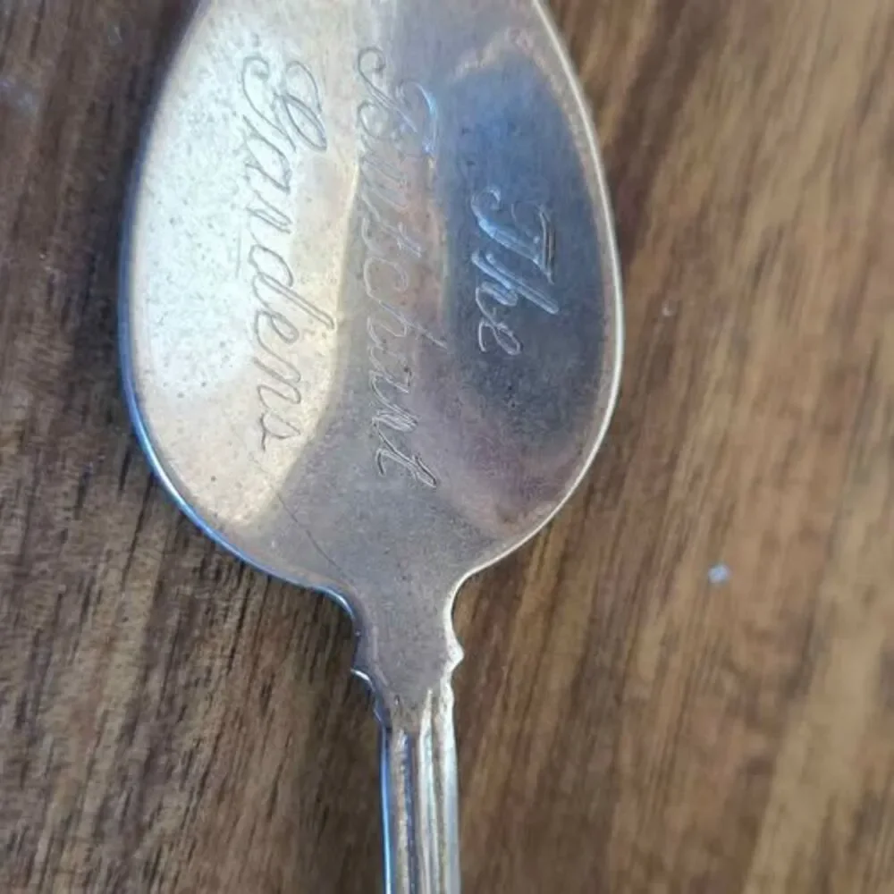 Vintage Canada Maple Leaf Enamel Souvenir Spoon The Bucket List Collectible 4.5